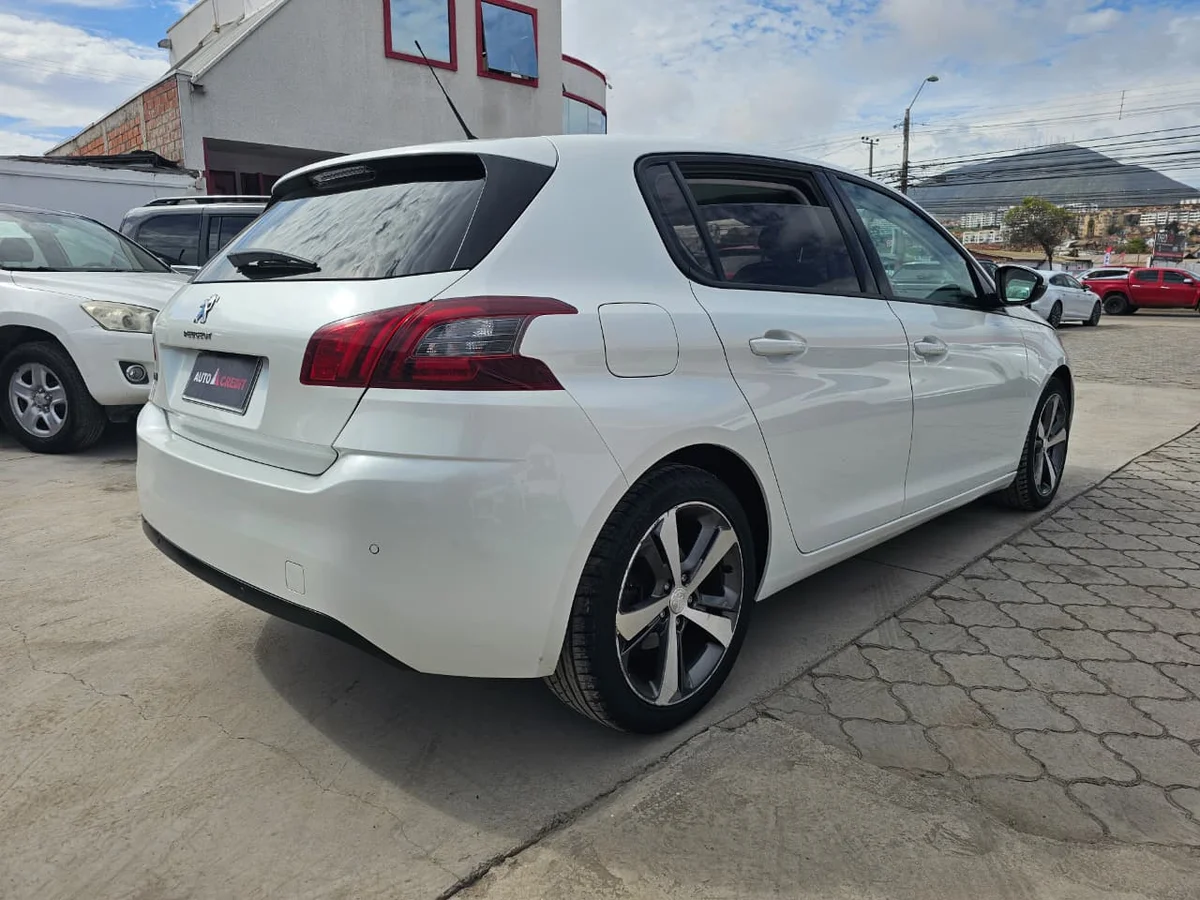 Peugeot 308 Allure — foto 5 de 11