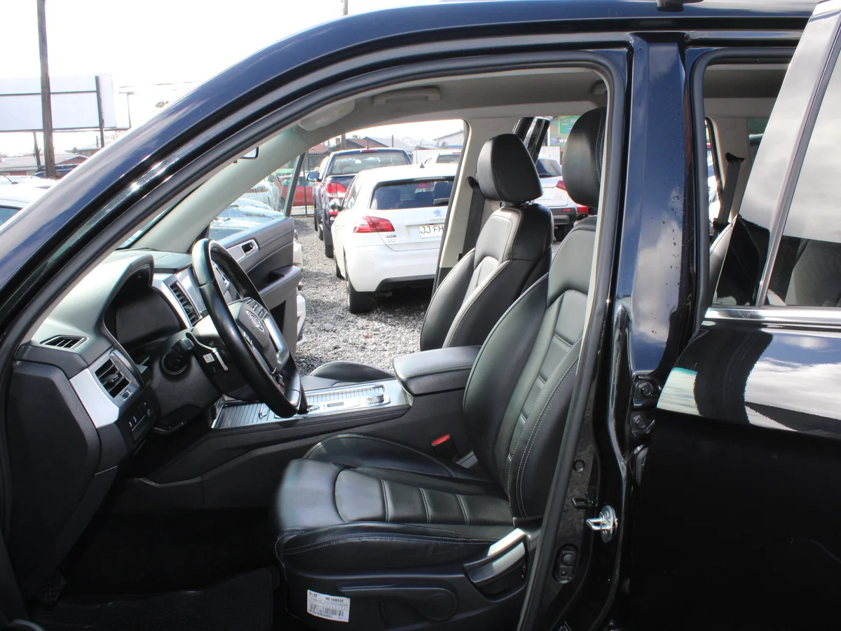 SsangYong Rexton 2.2D — foto 14 de 15