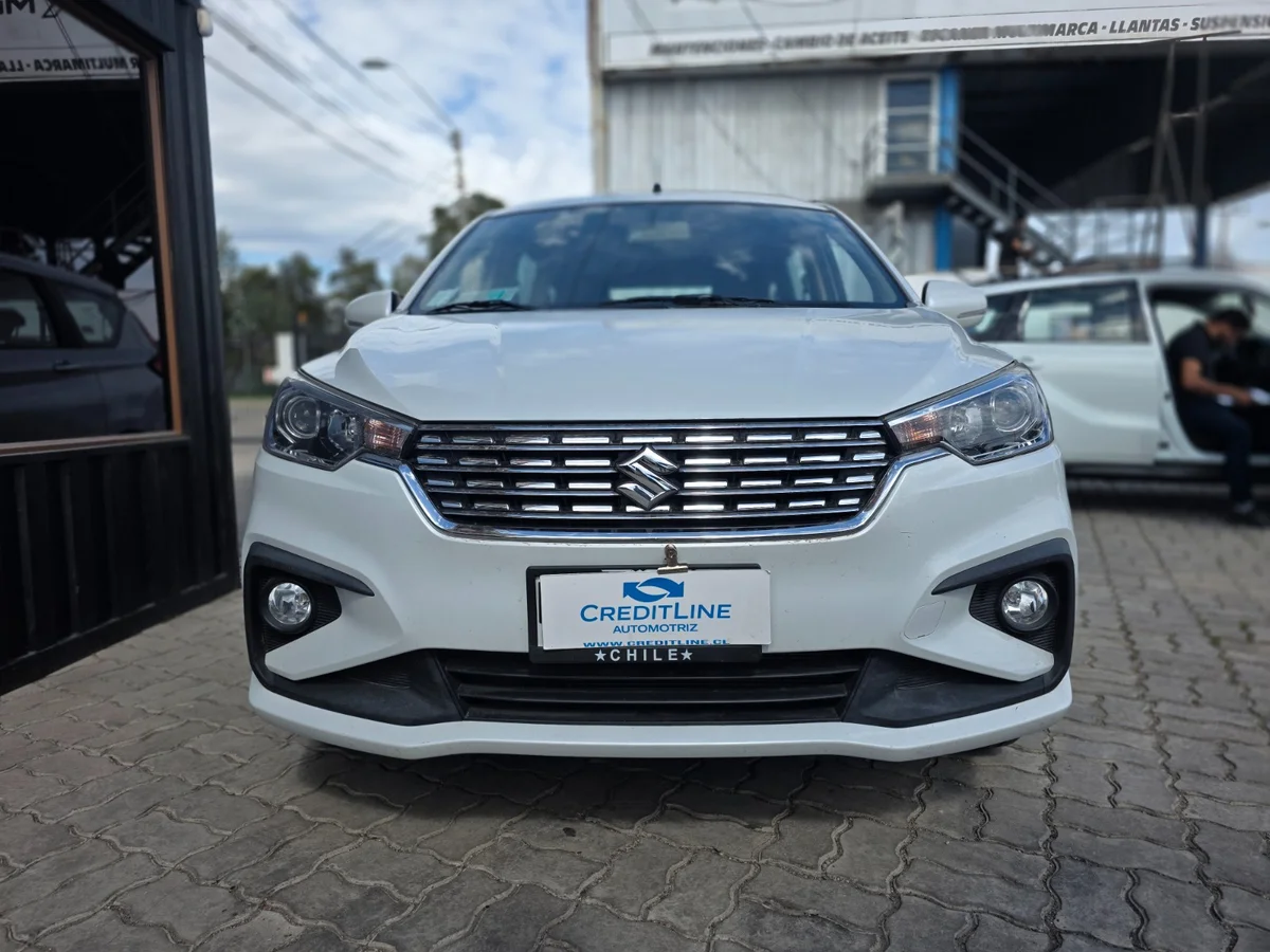 Suzuki Ertiga — foto 5 de 11