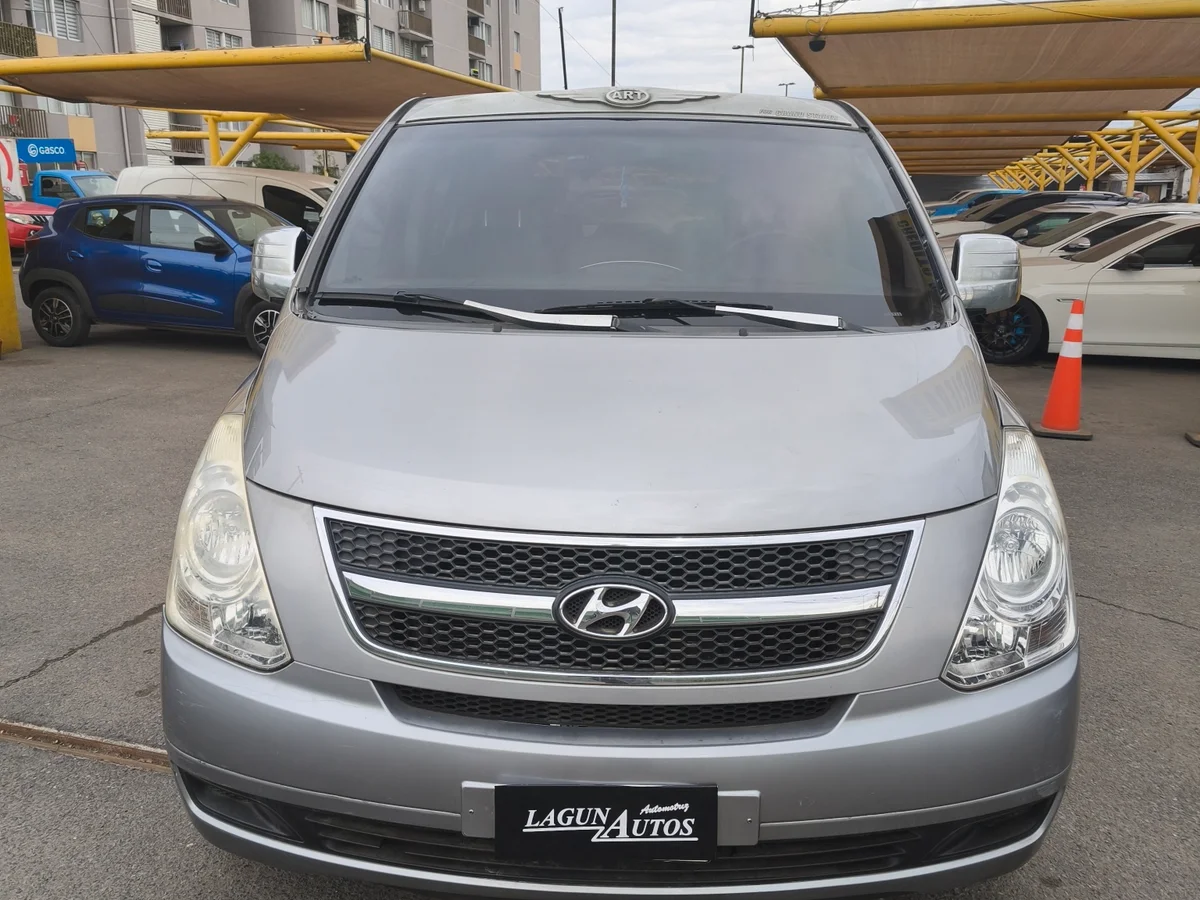 Hyundai Grand Starex 2.5 Clase B