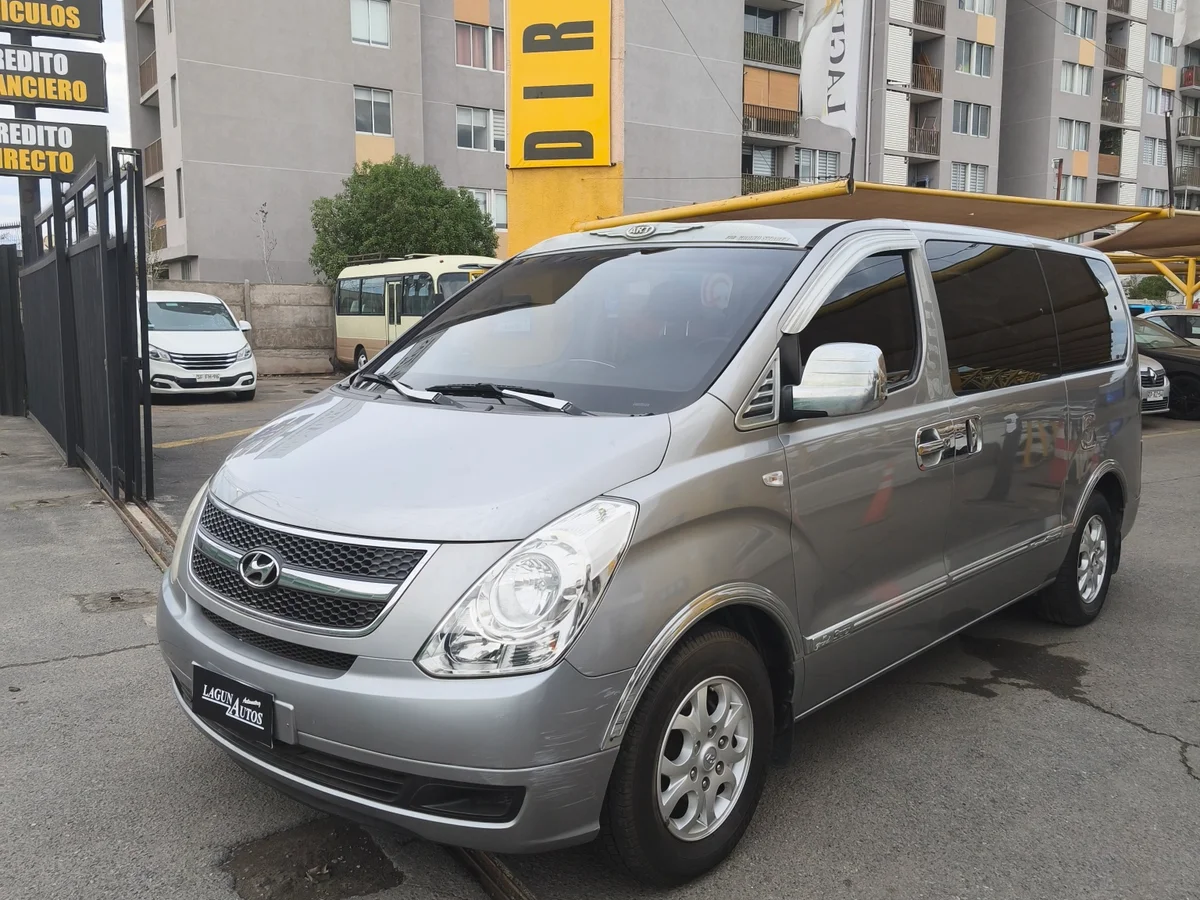 Hyundai Grand Starex 2.5 Clase B — foto 3 de 10