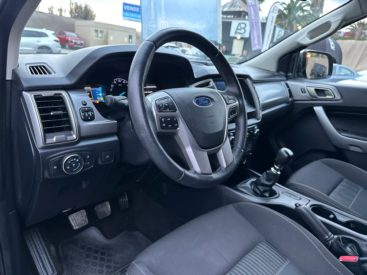 FORD Ranger XLT 3.2 2022 - Miniatura 14