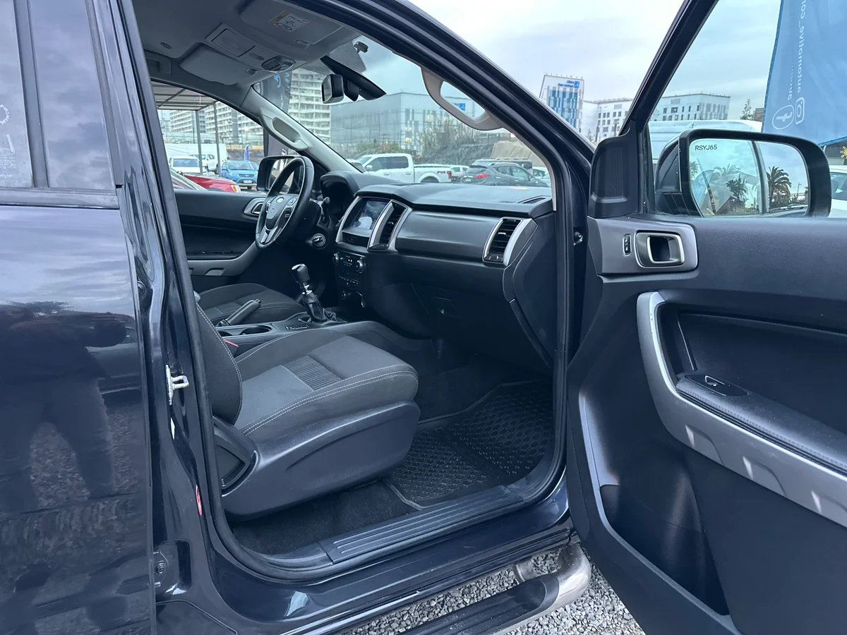 FORD Ranger XLT 3.2 2022 - Miniatura 19