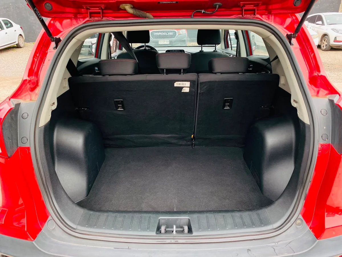 JAC Js3 — foto 3 de 11