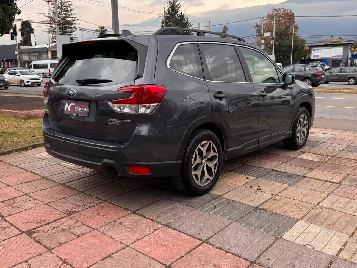 SUBARU Forester 2.0 CVT 2021