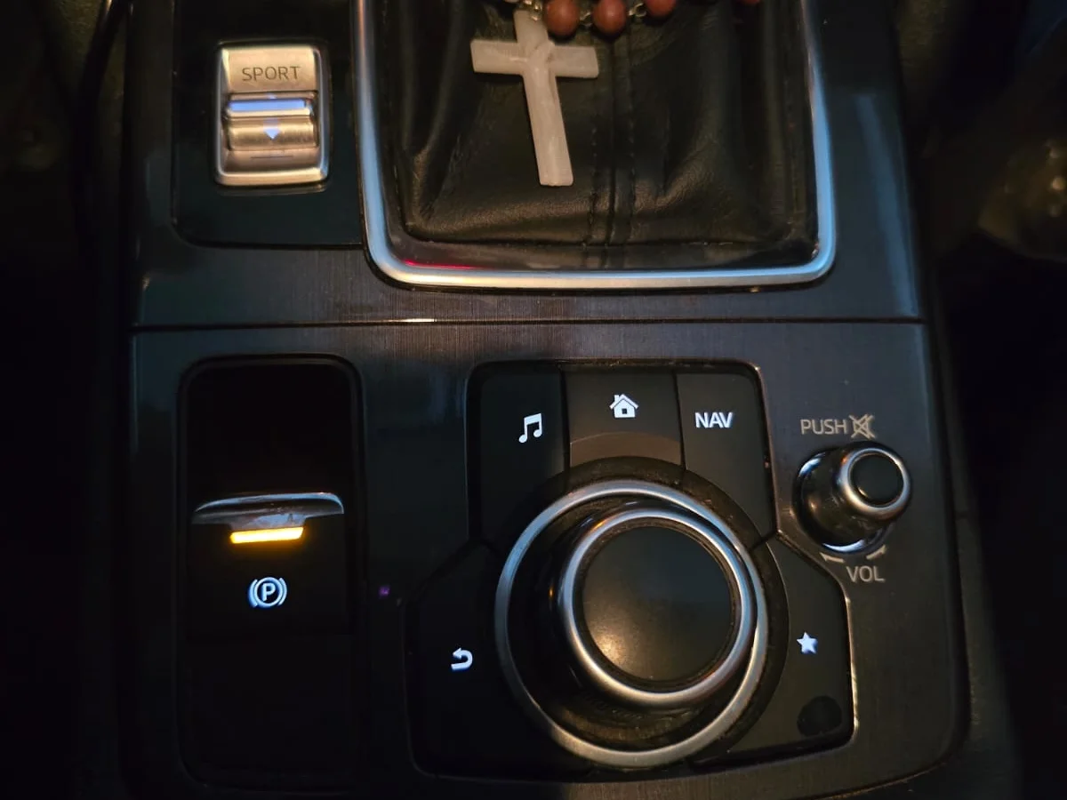 MAZDA Cx-5 2.0L AT R 4X2 año 2017 - Miniatura 10