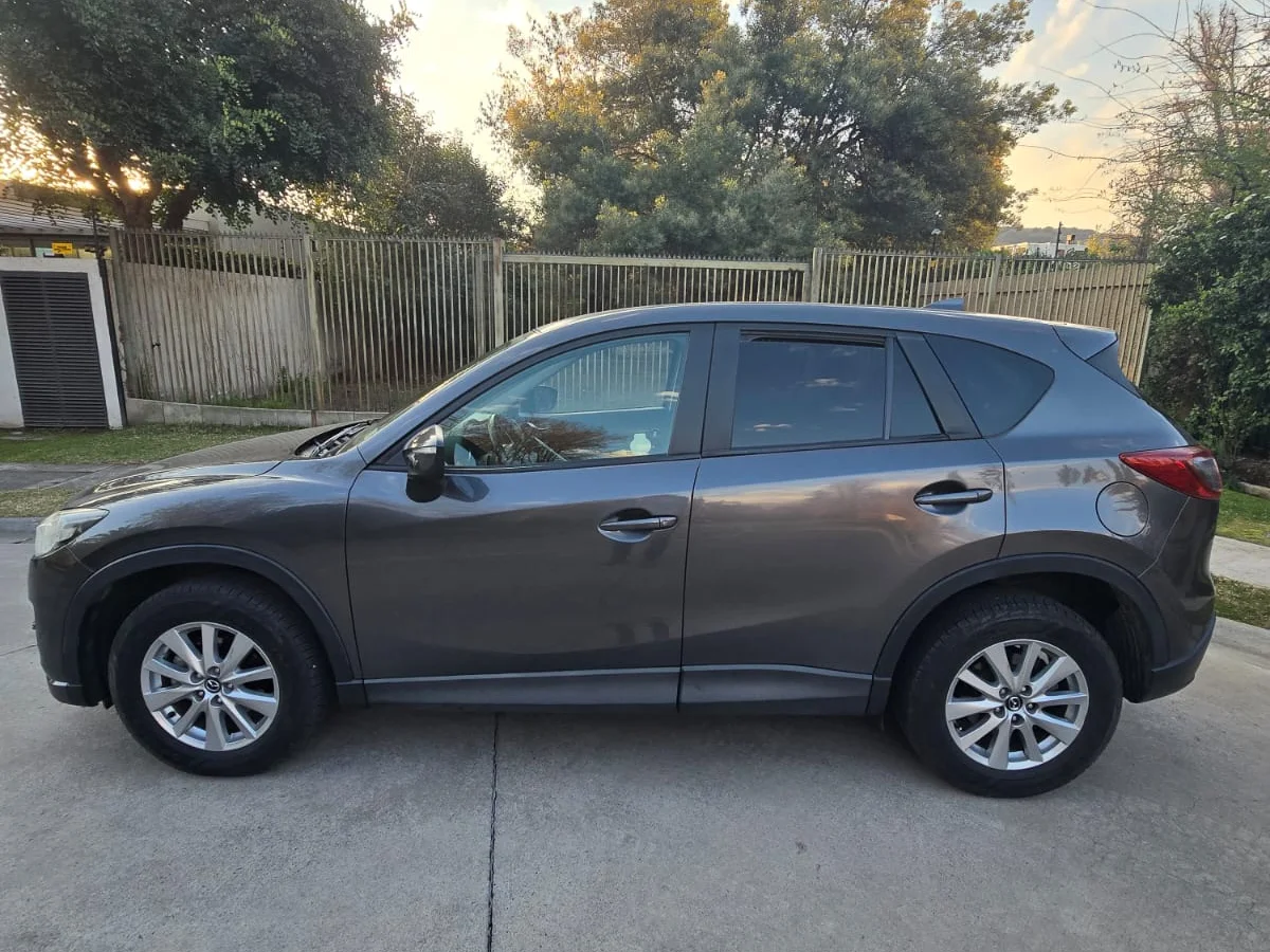 MAZDA Cx-5 2.0L AT R 4X2 año 2017 - Miniatura 11