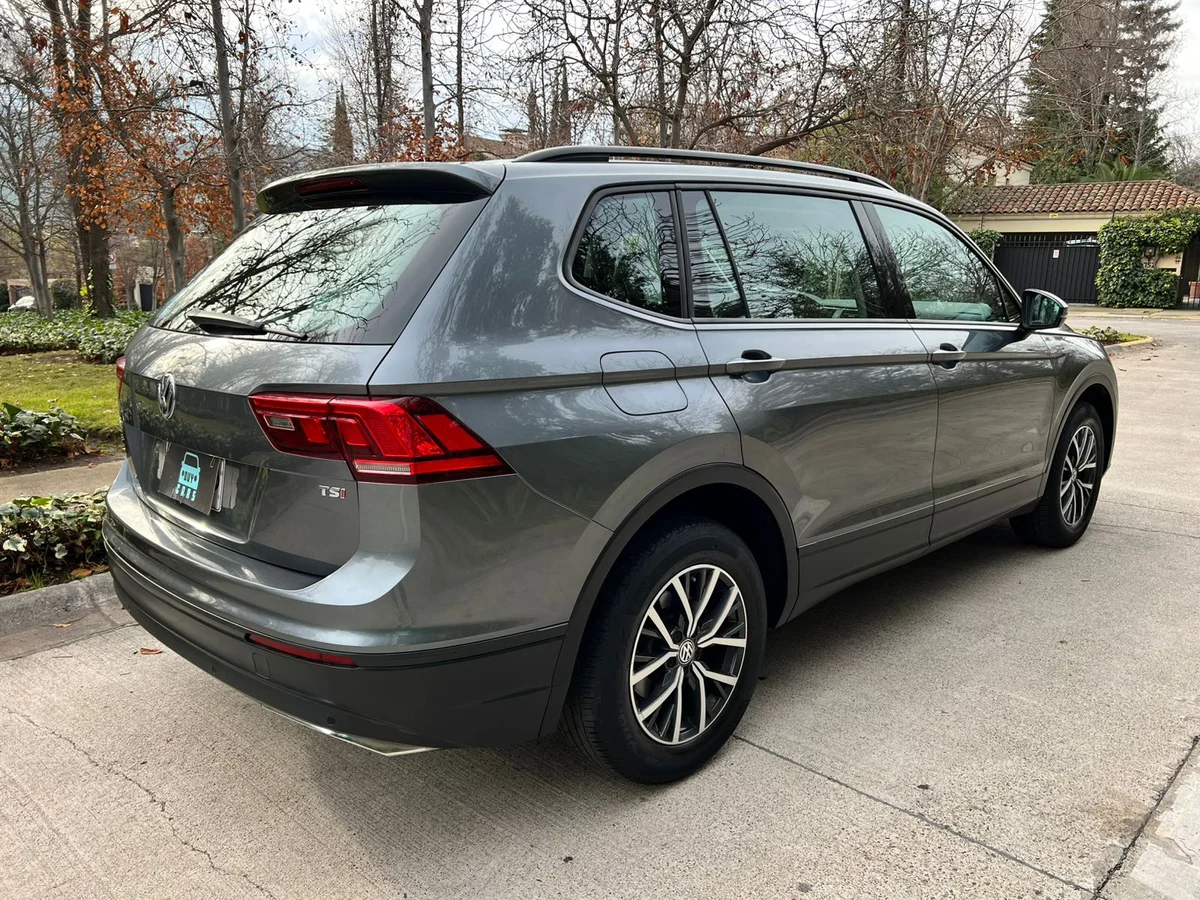 VOLKSWAGEN Tiguan TSI 1.4 AT COMFORTLINE 5p año 2019 - Miniatura 9