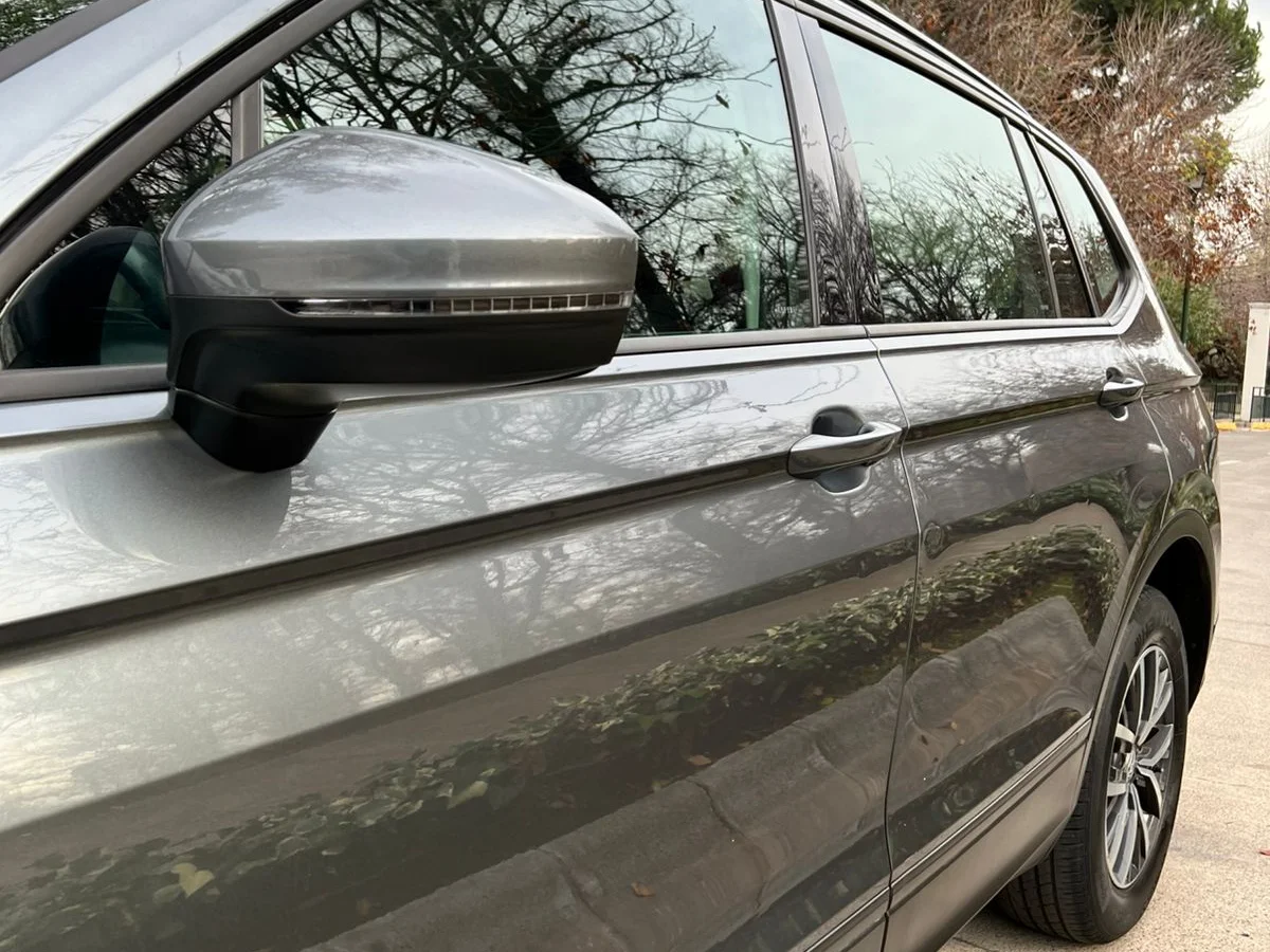 VOLKSWAGEN Tiguan TSI 1.4 AT COMFORTLINE 5p año 2019 - Miniatura 11