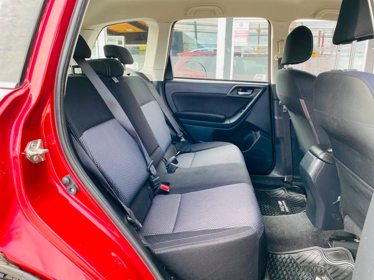 Subaru Forester 2.0I — foto 9 de 15