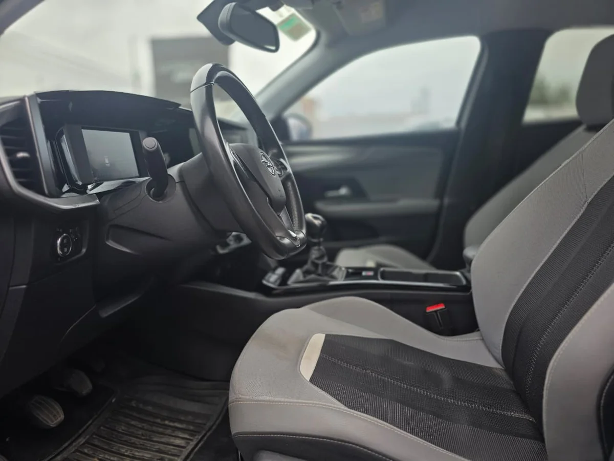 Opel Mokka — foto 8 de 12