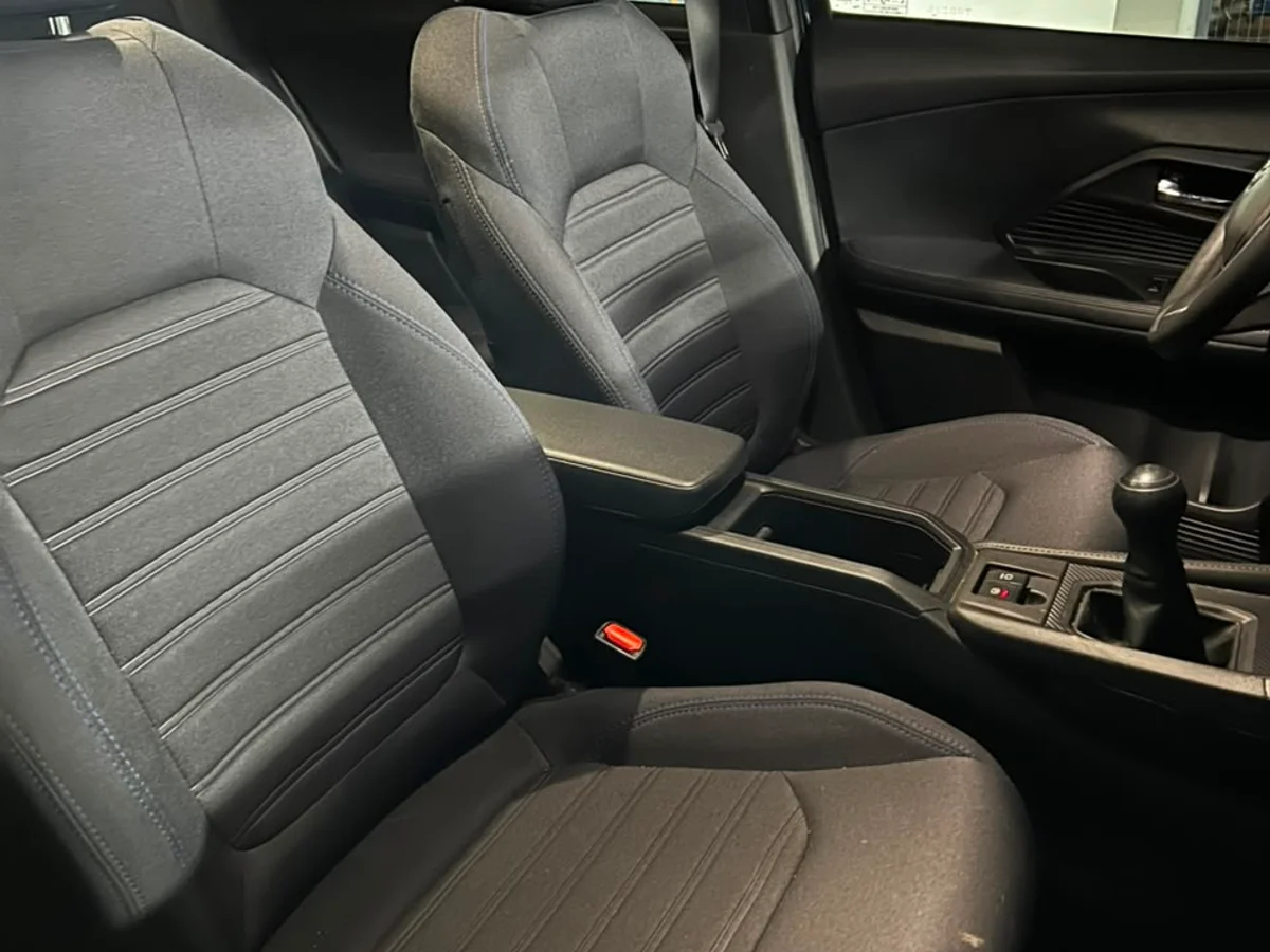 Toyota Yaris Cross 1.5L XI MT5 2024 pérdida asimilada robo - Miniatura 17