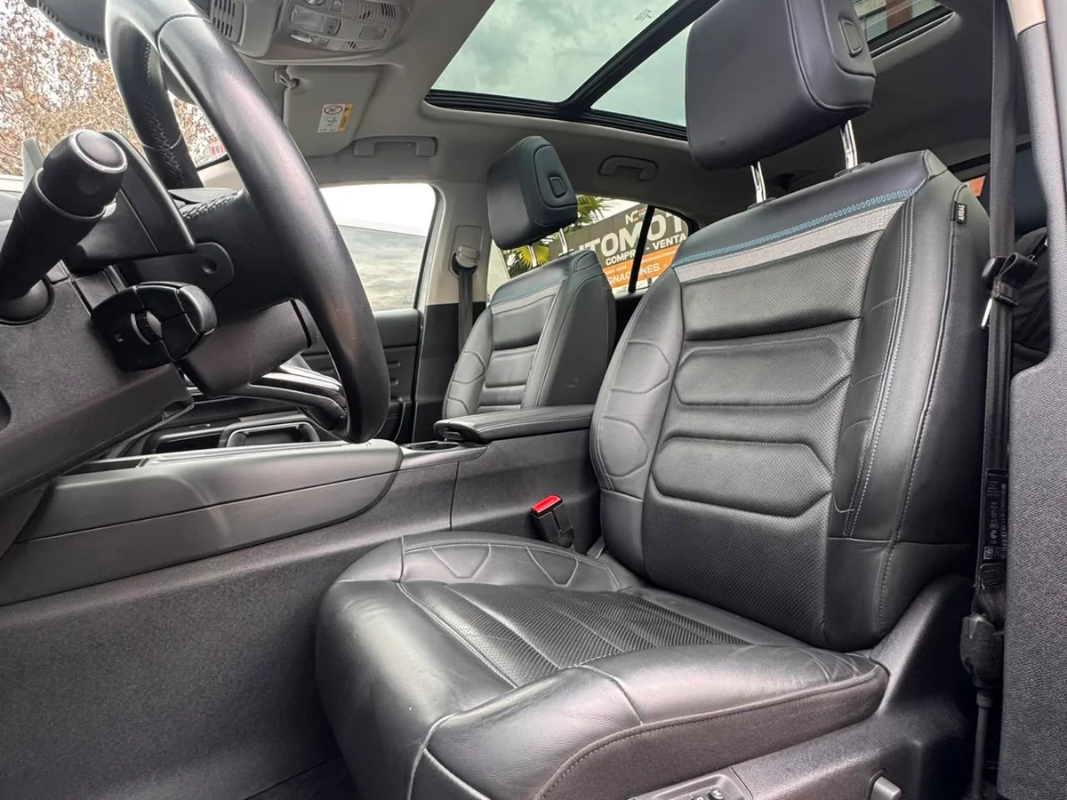 CITROEN C5 Aircross FEEL 1.5 DIESEL 130 EAT8 4X2 5P 2023 - Miniatura 9