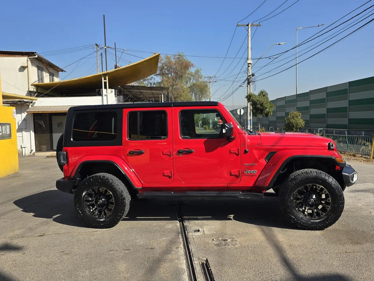 Jeep Wrangler Sahara Unlimited 3.6 Aut — foto 3 de 17
