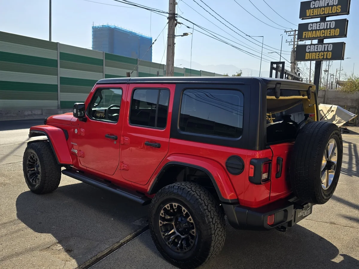 Jeep Wrangler Sahara Unlimited 3.6 Aut — foto 4 de 17