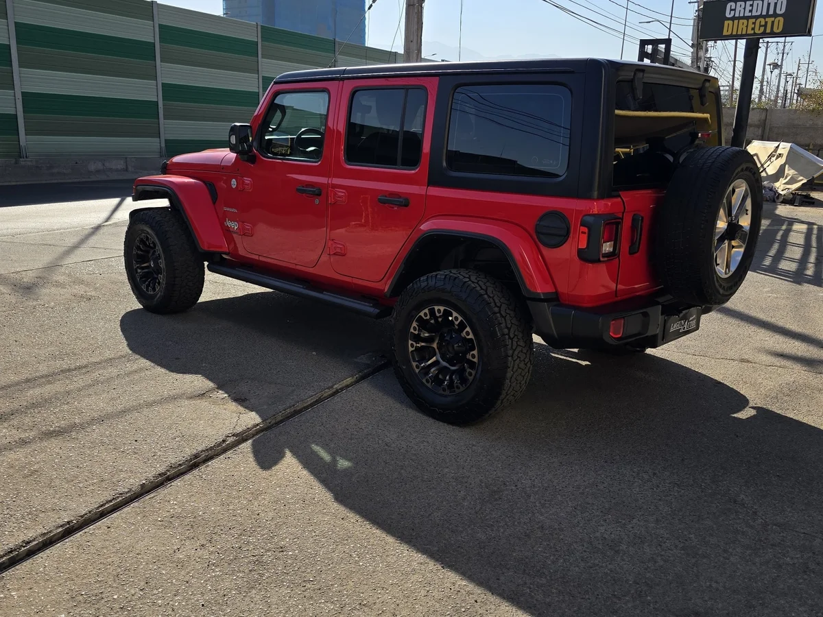 Jeep Wrangler Sahara Unlimited 3.6 Aut — foto 6 de 17