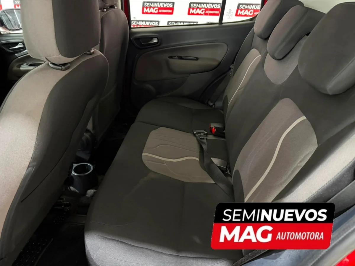 FIAT Uno EVO 1.4 2018 - Miniatura 7