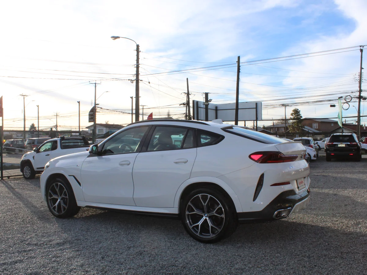 BMW X6 3.0 X-Drive 30D Diesel M Sport 4Wd At 5P — foto 14 de 17