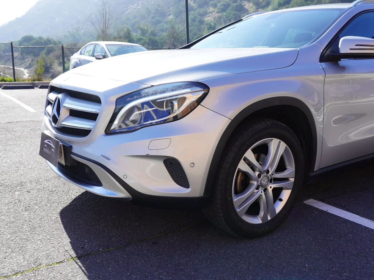 Mercedes Benz GLA 200 1.6 AT año 2016 miniatura 10