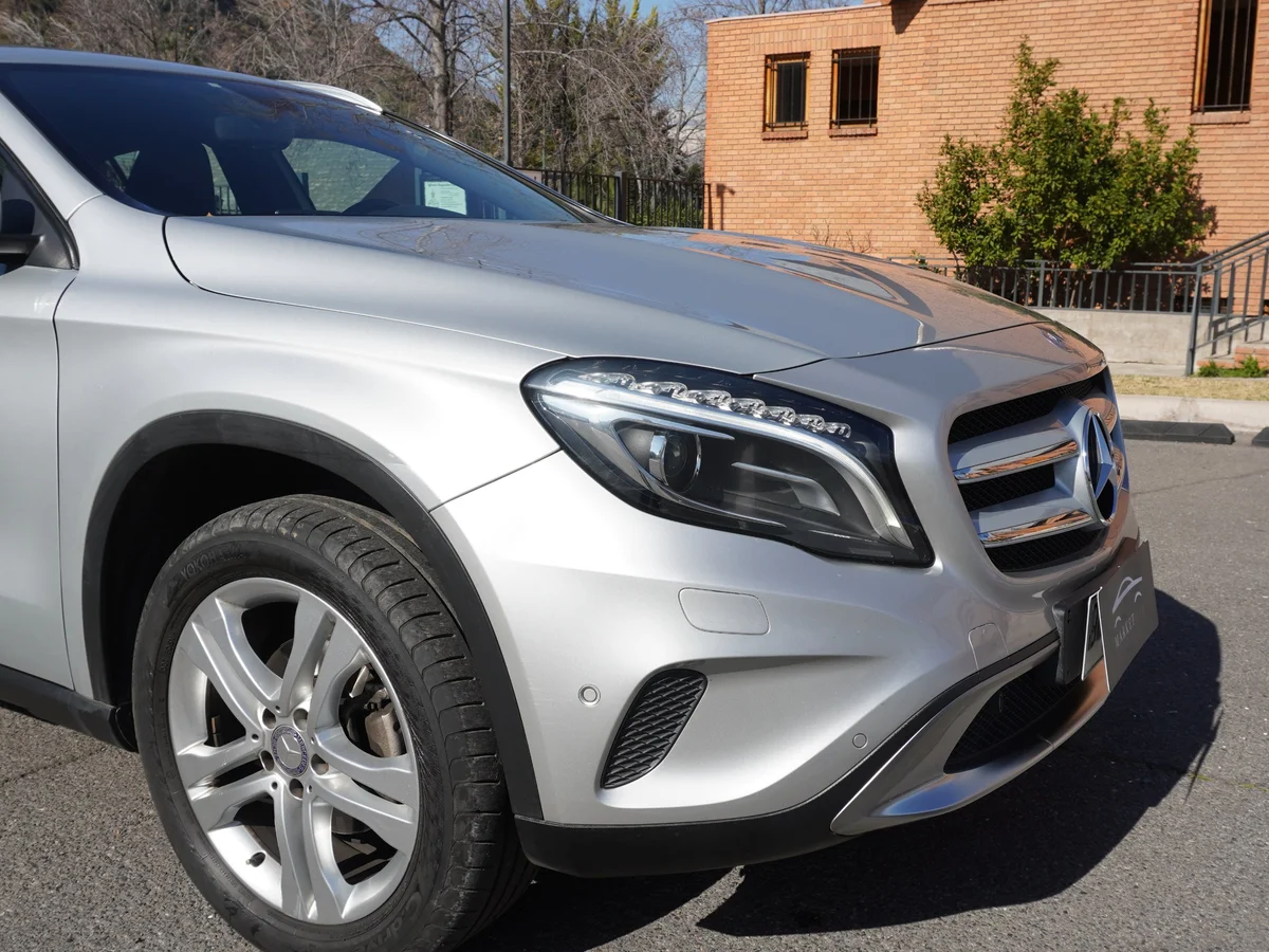 Mercedes Benz GLA 200 1.6 AT año 2016 miniatura 11