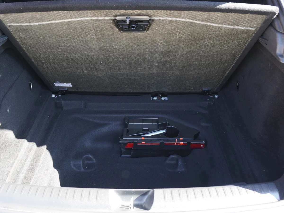 Mercedes Benz GLA 200 1.6 AT año 2016 miniatura 18