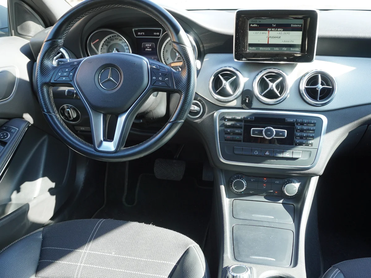 Mercedes Benz GLA 200 1.6 AT año 2016 miniatura 21