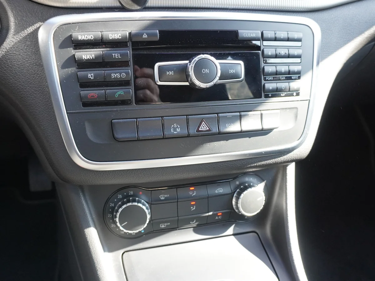 Mercedes Benz GLA 200 1.6 AT año 2016 miniatura 25
