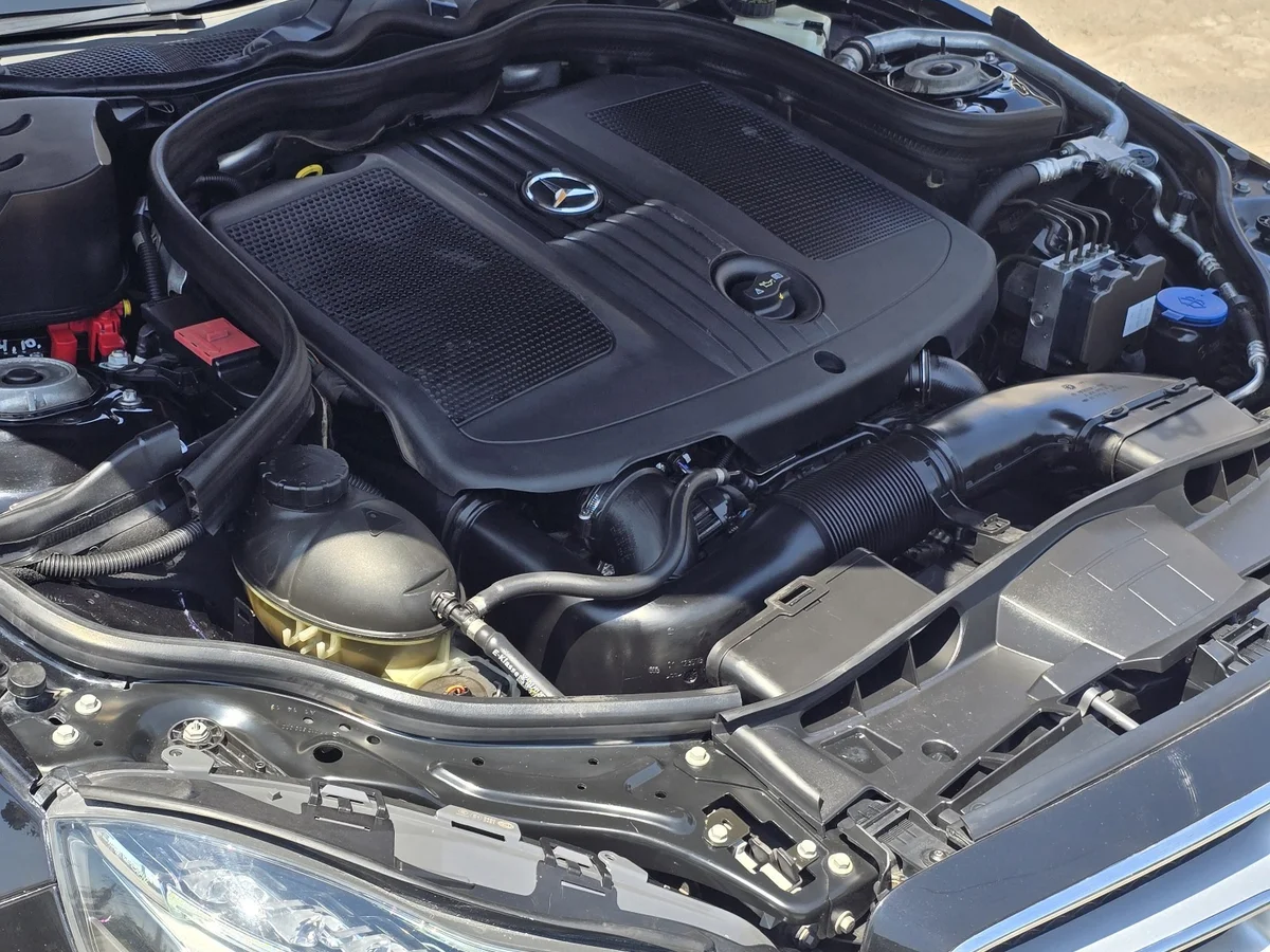 Mercedes-Benz E220 Cdi2.1 Blue Efficiency Diesel 4X2 At 4P — foto 11 de 16