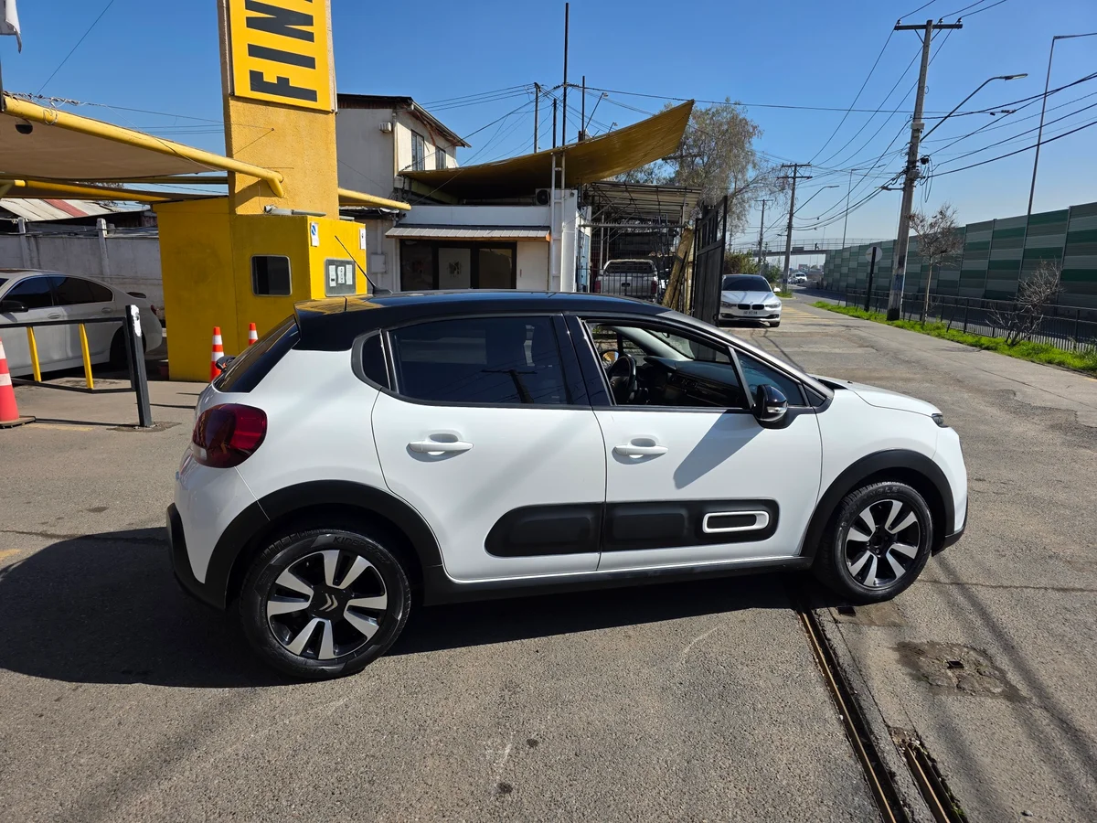 Citroën C3 Blue Hdi1.5 Bluehdi 100 S&S Live — foto 4 de 14