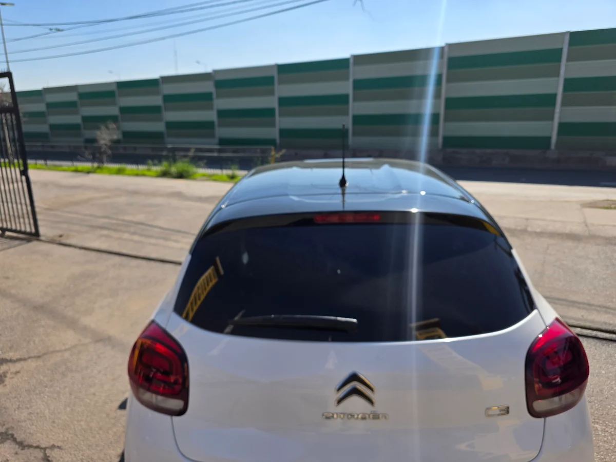 Citroën C3 Blue Hdi1.5 Bluehdi 100 S&S Live — foto 5 de 14