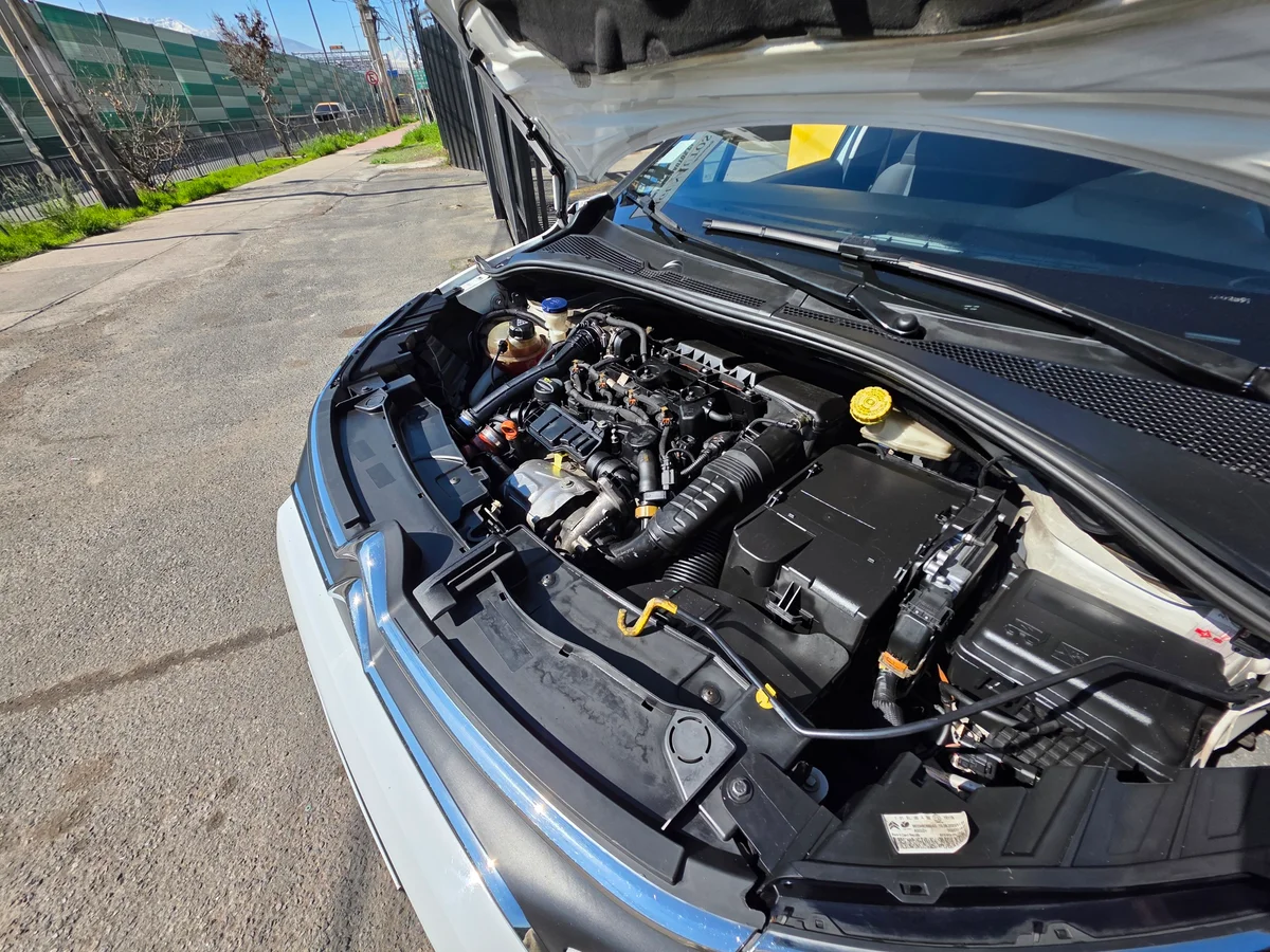 Citroën C3 Blue Hdi1.5 Bluehdi 100 S&S Live — foto 11 de 14