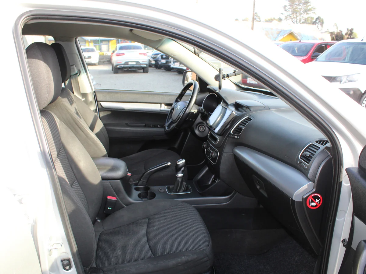 KIA Sorento — foto 6 de 11