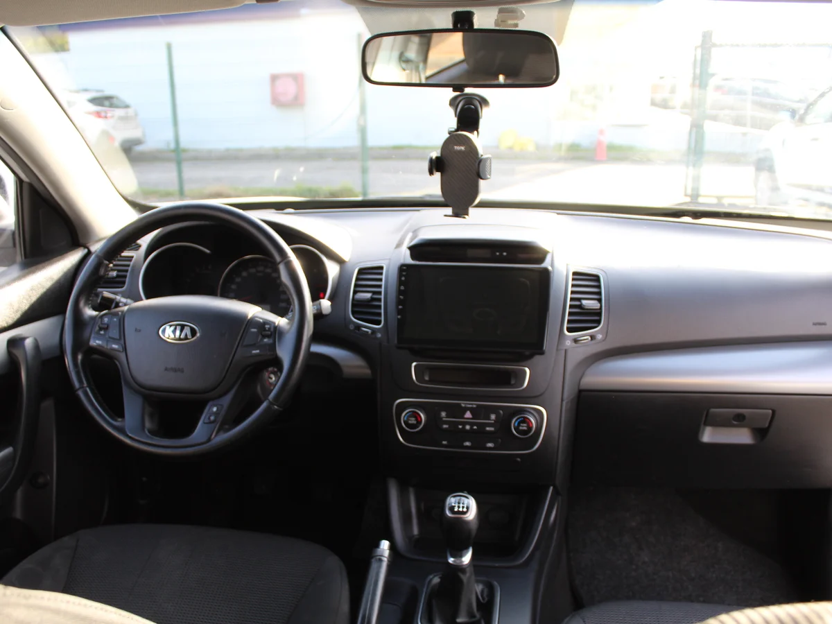 KIA Sorento — foto 7 de 11