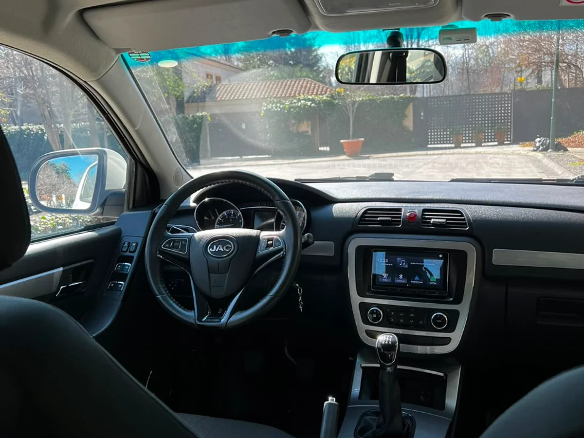 JAC T6 CE 2.0L MT AÑO 2022 - Miniatura 15