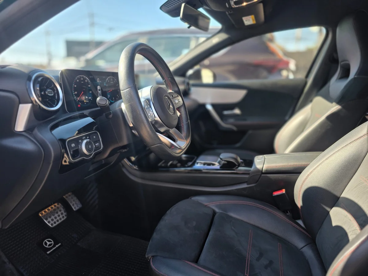 Mercedes-Benz A200 — foto 8 de 10