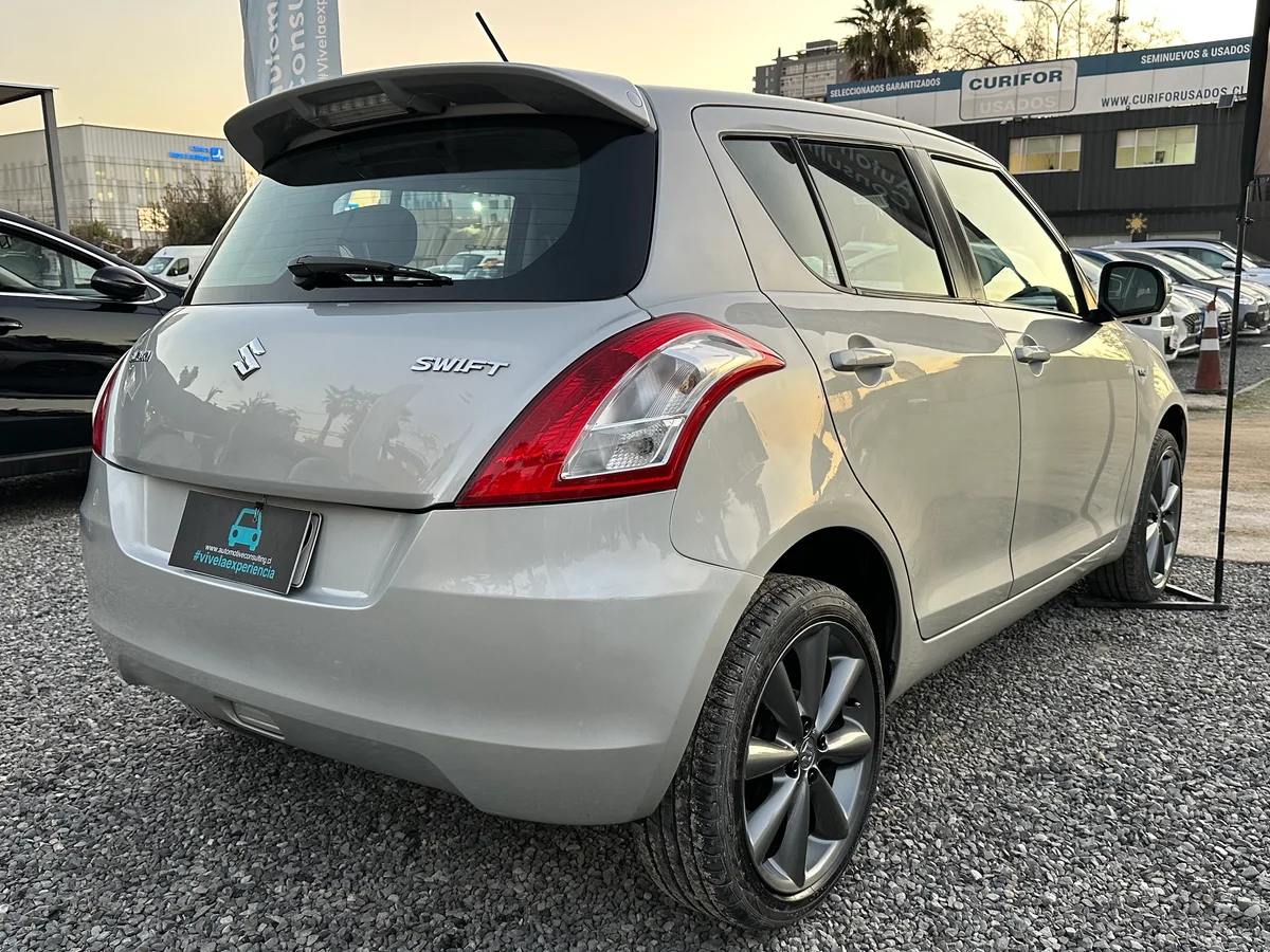 SUZUKI Swift GL 1.2 AUT 2015 - Miniatura 6