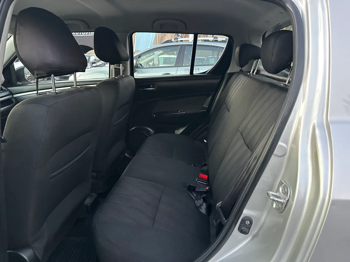 SUZUKI Swift GL 1.2 AUT 2015 - Miniatura 14