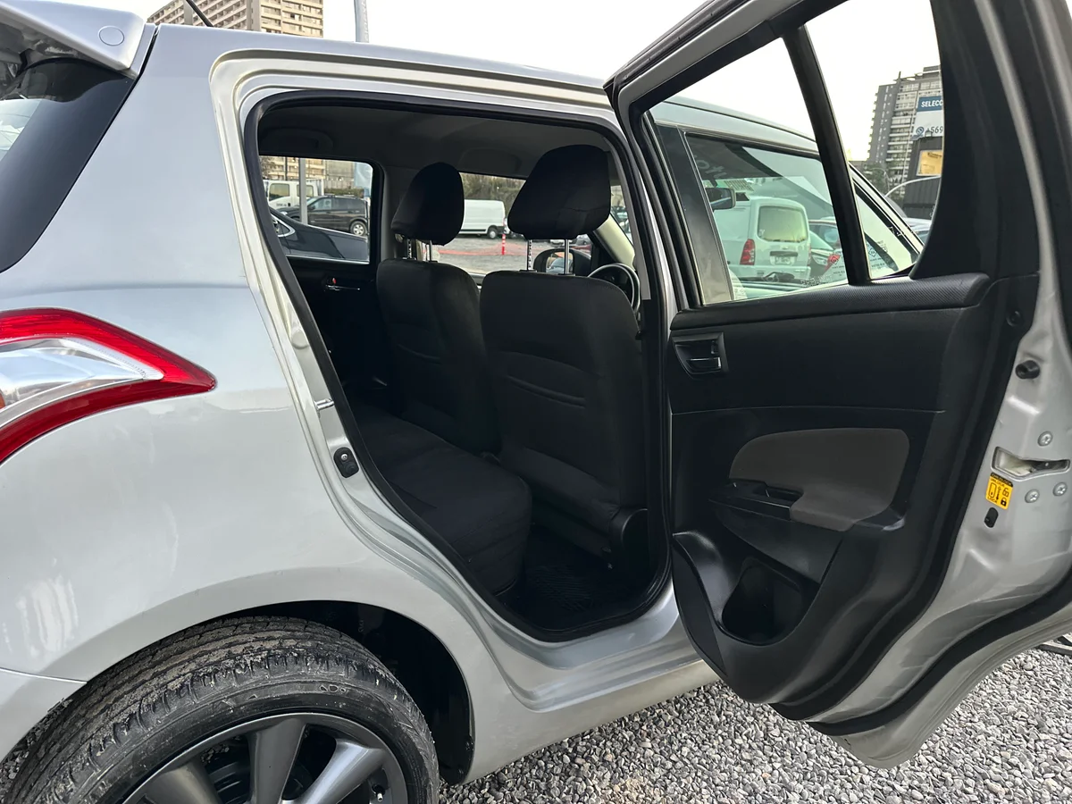 SUZUKI Swift GL 1.2 AUT 2015 - Miniatura 15