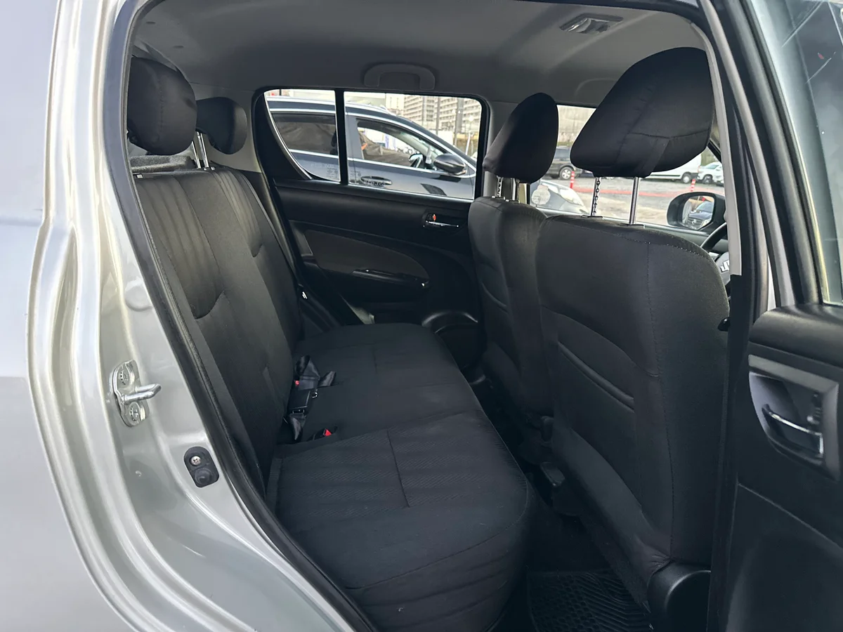 SUZUKI Swift GL 1.2 AUT 2015 - Miniatura 16
