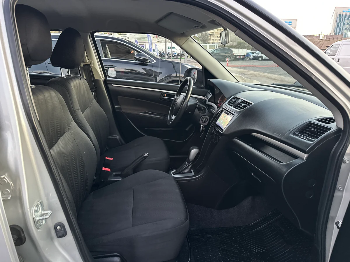 SUZUKI Swift GL 1.2 AUT 2015 - Miniatura 22