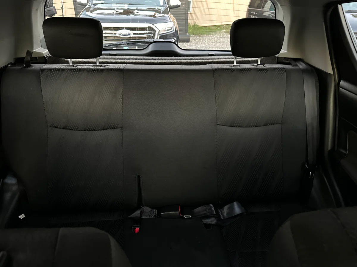 SUZUKI Swift GL 1.2 AUT 2015 - Miniatura 24