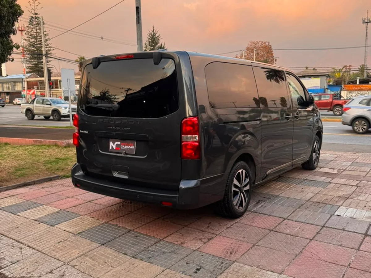 PEUGEOT TRAVELER 2.0 2025