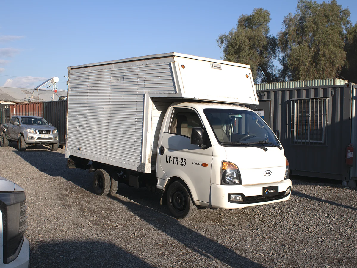 Hyundai Porter 2.5 Gls Crdi Diesel 4X2 Chassis Ac 6Mt 2P