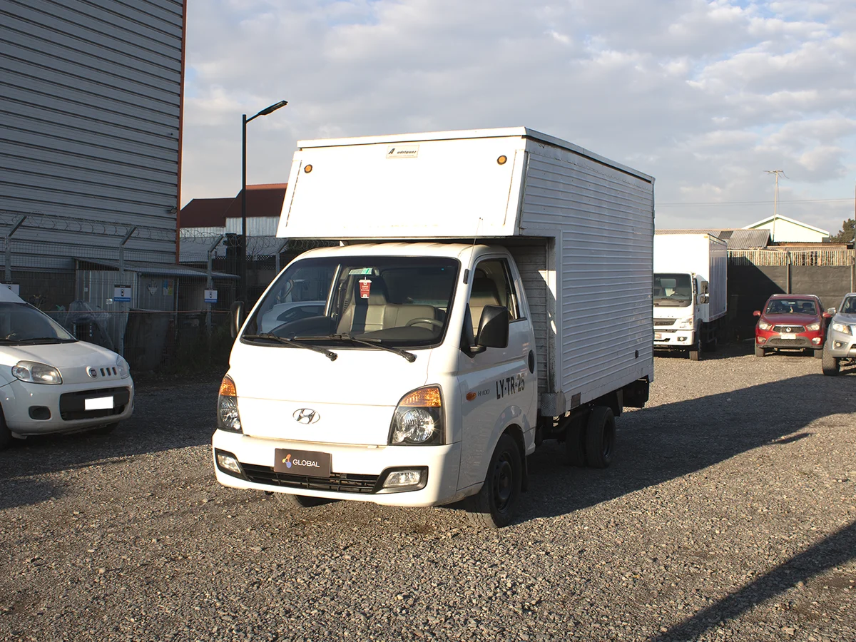 Hyundai Porter 2.5 Gls Crdi Diesel 4X2 Chassis Ac 6Mt 2P — foto 3 de 11