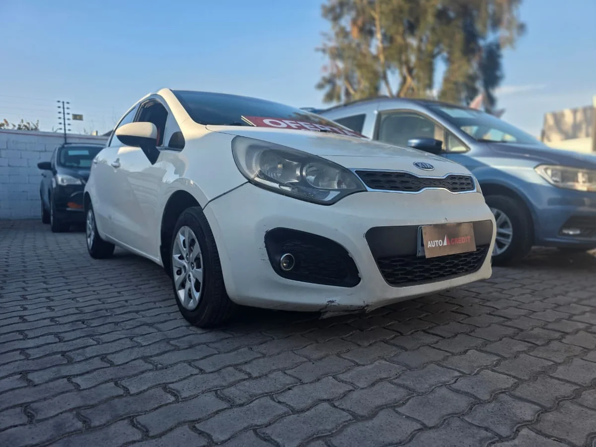 KIA Rio5 — foto 2 de 11