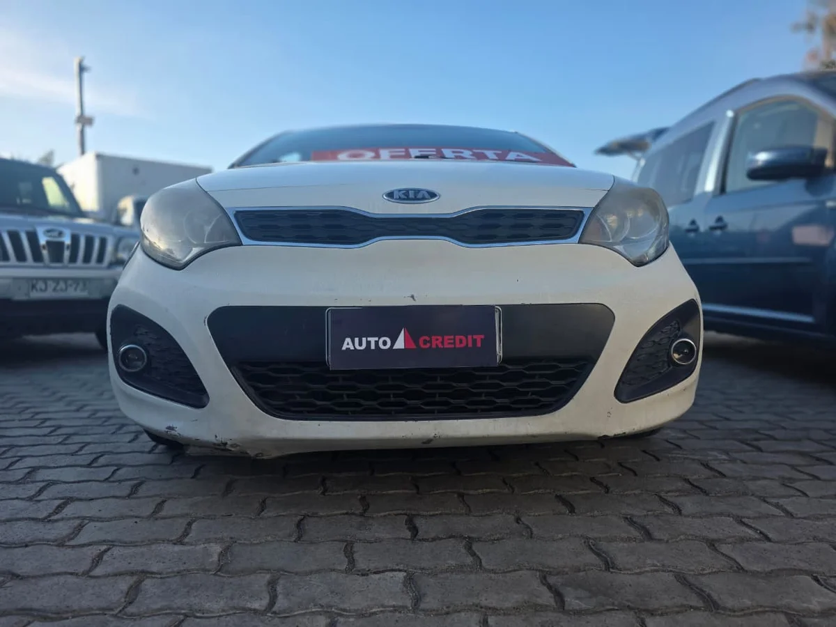 KIA Rio5 — foto 3 de 11