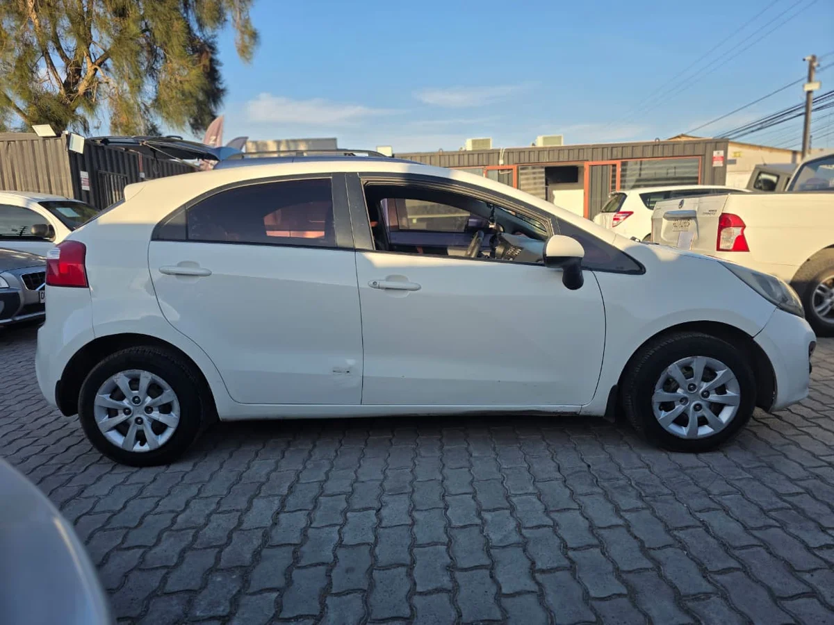 KIA Rio5 — foto 11 de 11