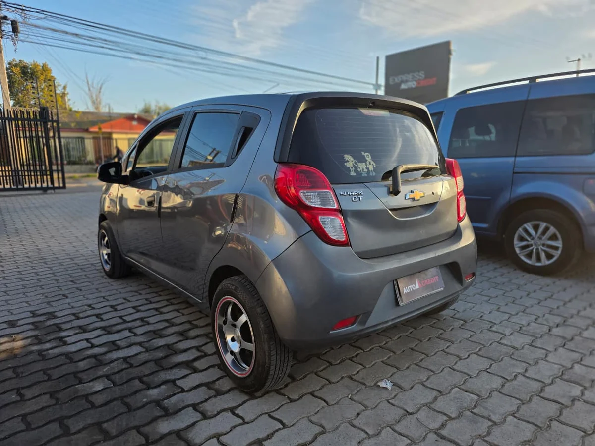 Chevrolet Spark Gt — foto 6 de 10