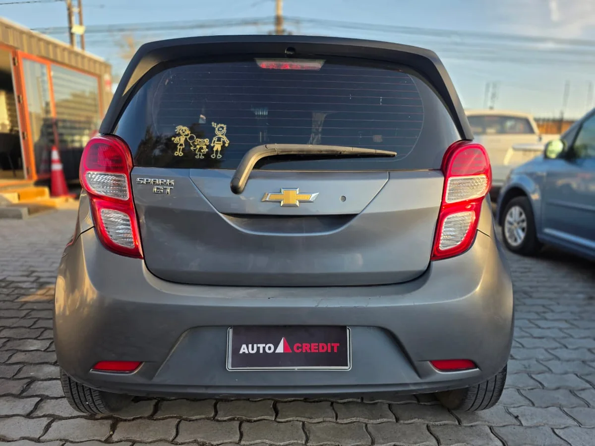 Chevrolet Spark Gt — foto 7 de 10