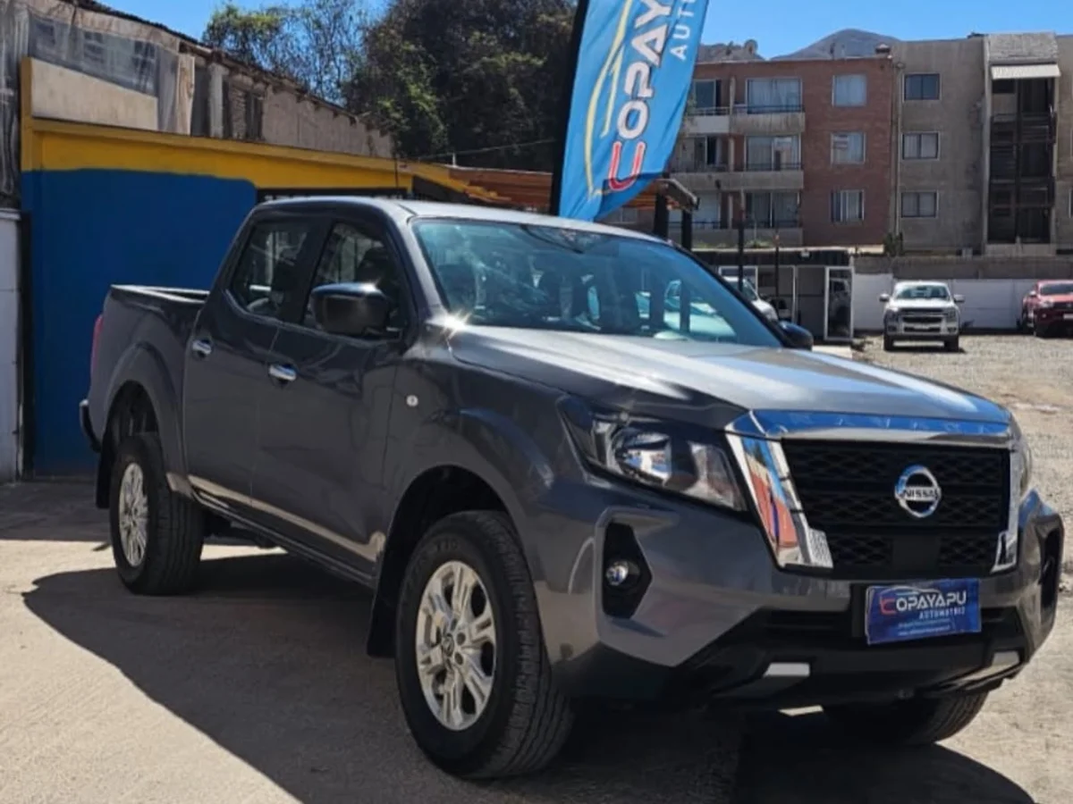 Nissan Navara D Cab — foto 2 de 7